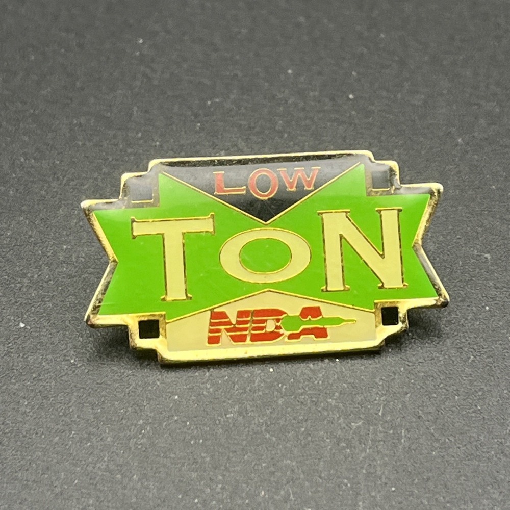 National Dart‎ Association NDA Low Ton Lapel Hat Pin